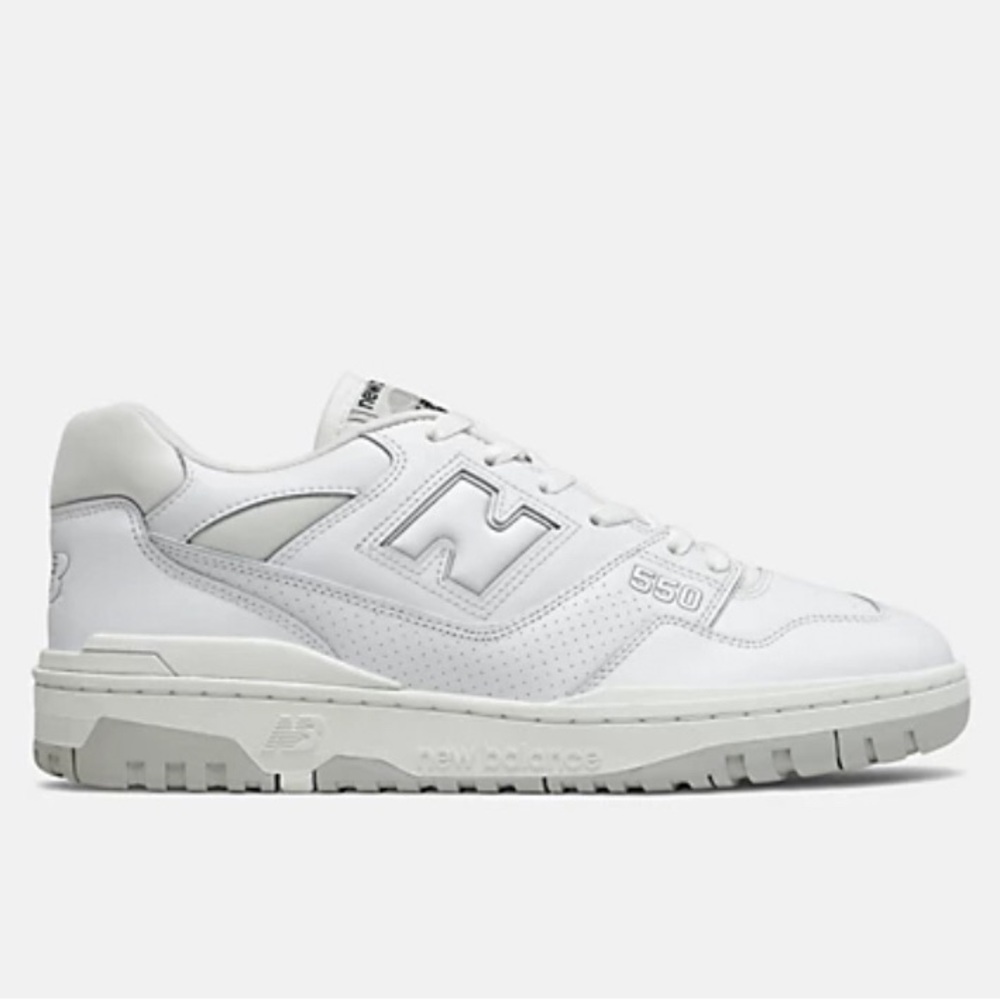 New Balance 550 female 9.5/Men 7.5